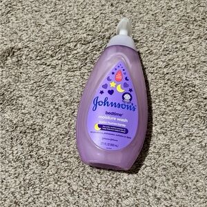 Johnson’s Bedtime Moisture Wash